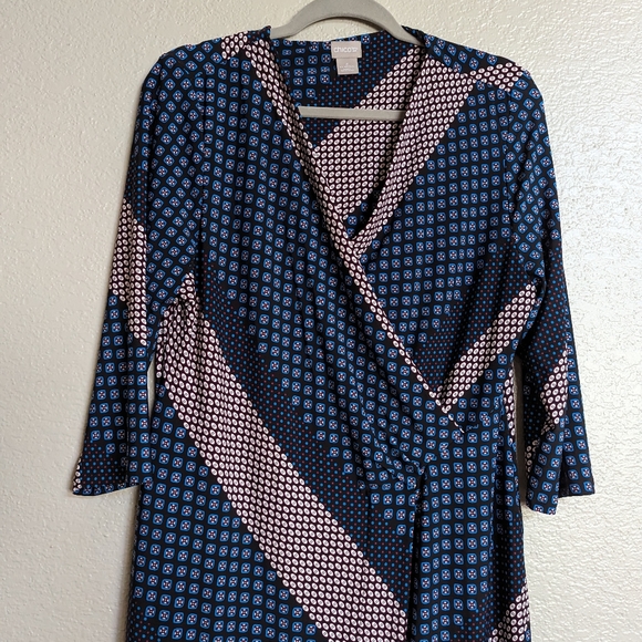 Chico’s blue woman’s size 2 foulard stripe surpluses wrap dress relaxed fit - Picture 3 of 4